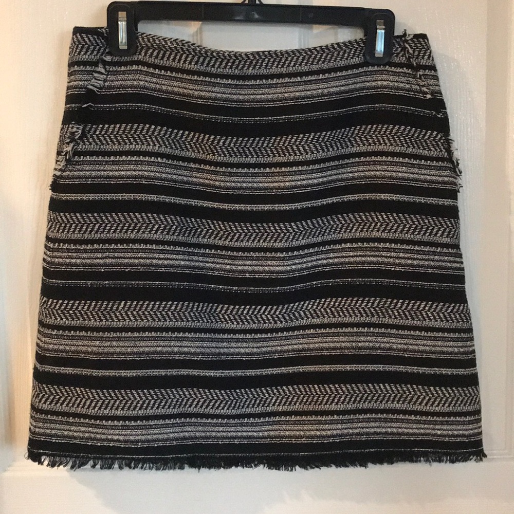 LOFT woven Chanel look skirt